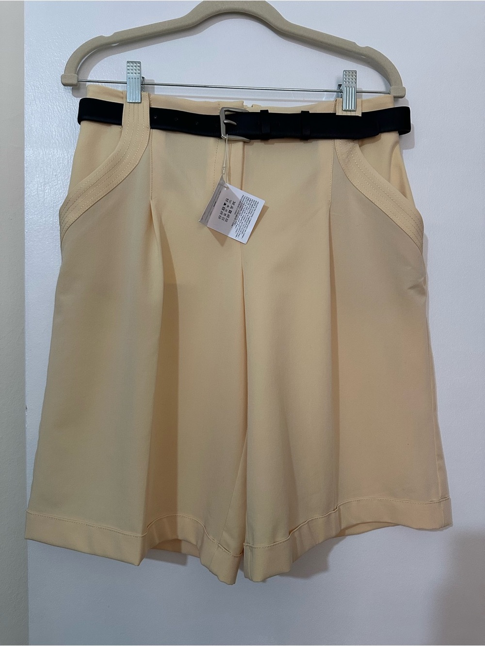 Zara High-Waist Tailored Women’s Shorts